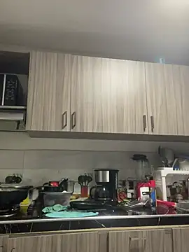 Snapshot of Emma_Sanz__ chatting on March 16, 2026, 12:20 pm Emma Sanz online show from March 16, 2026, 12:20 pm