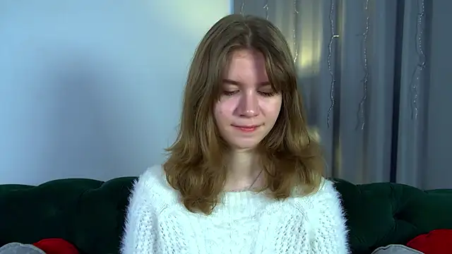 MilaMaelis online show from April 8, 2026, 6:24 am