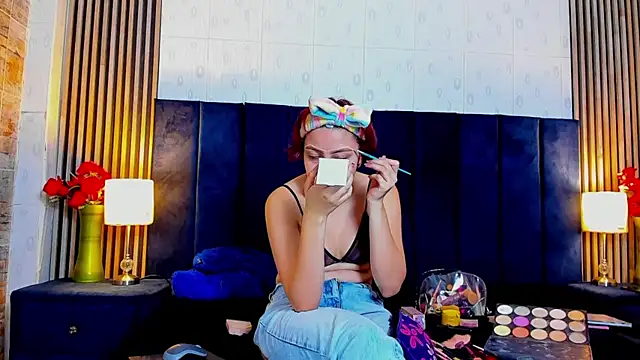 Snapshot of AnnyAndDimitry chatting on February 7, 2026, 12:20 pm AnnyAndDimitry online show from February 7, 2026, 12:20 pm
