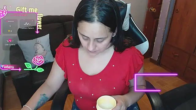 MeliisaRobers online show from April 11, 2026, 12:04 am