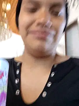 Snapshot of Julieta_Parker chatting on February 27, 2026, 3:34 pm Julieta Parker online show from February 27, 2026, 3:34 pm