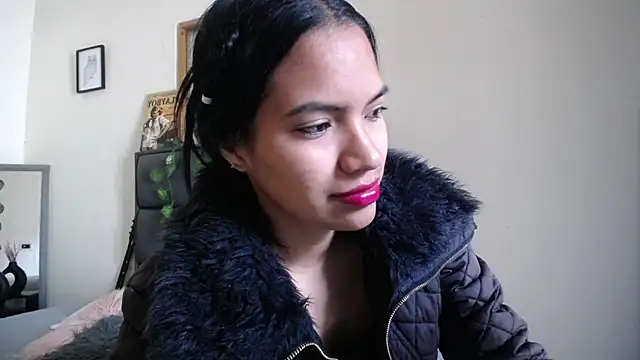 Snapshot of Julieta_Parker chatting on March 27, 2026, 4:40 pm Julieta Parker online show from March 27, 2026, 4:40 pm