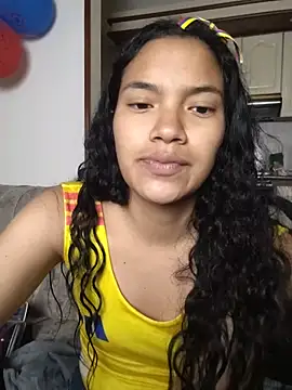 Julieta Parker online show from June 30, 2026, 1:50 am