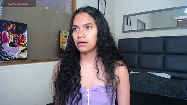 Julieta Parker online show from July 16, 2026, 7:53 pm