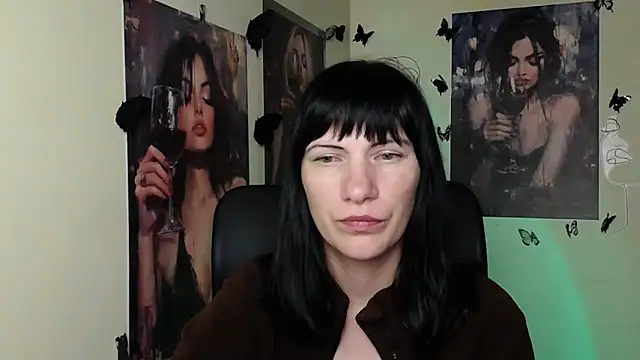 Rosalinda ro online show from May 27, 2026, 4:42 am