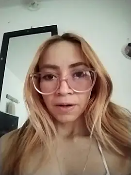 Katestar77 online show from March 7, 2026, 8:39 pm