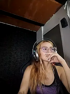 Katestar77 online show from March 30, 2026, 5:03 pm