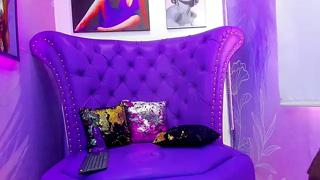 Snapshot of thanier_18 chatting on February 4, 2026, 8:36 pm thanier 18 online show from February 4, 2026, 8:36 pm