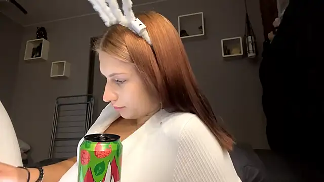 JeneeEady online show from February 6, 2026, 1:58 pm