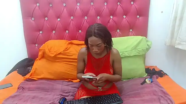 Snapshot of ExoticLenny32 chatting on February 15, 2026, 12:25 pm ExoticLenny32 online show from February 15, 2026, 12:25 pm