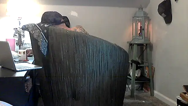 F D R  online show from March 12, 2026, 12:22 pm