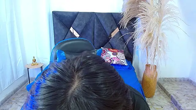 nikoo 18 online show from March 14, 2026, 1:38 pm