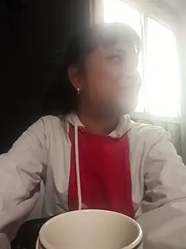 Maggyx online show from March 5, 2026, 1:29 pm