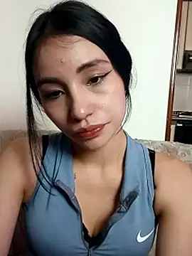 Chloe Miller 2 online show from June 3, 2026, 12:57 am