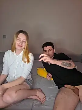 ToxyFoxyy online show from March 1, 2026, 11:23 am