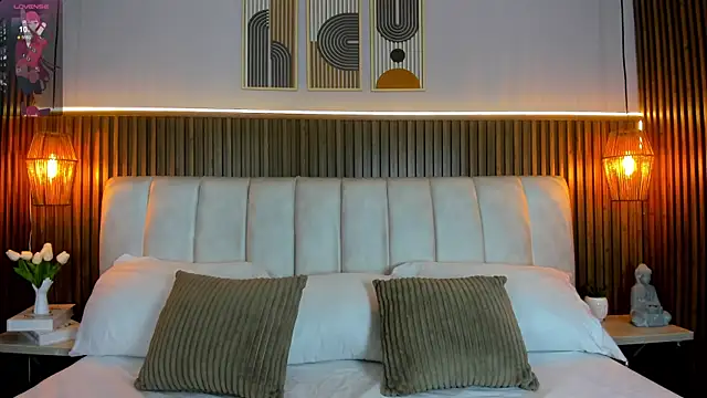 LisaLain online show from March 26, 2026, 12:00 pm