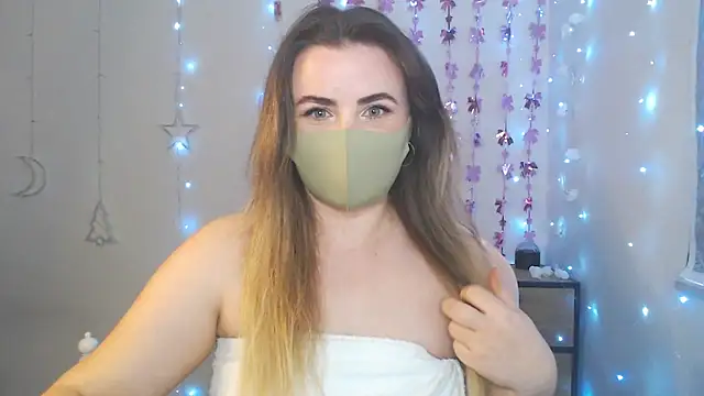 Avelina1 online show from April 7, 2026, 9:32 am