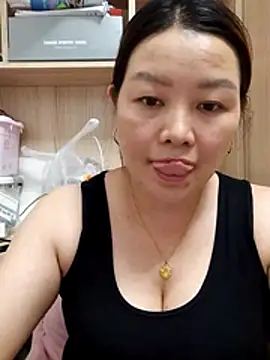 Jennie dogy online show from August 3, 2026, 9:15 am