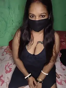 V-Hot-Suity online show from July 20, 2026, 10:45 pm