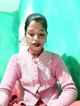 Snapshot of Hot_kir86 chatting on February 18, 2026, 3:30 pm Hot kir86 online show from February 18, 2026, 3:30 pm