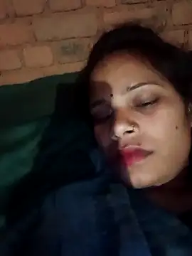 Snapshot of Hot_ree64 chatting on March 10, 2026, 4:23 pm Hot ree64 online show from March 10, 2026, 4:23 pm