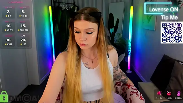 Amy Davisss online show from May 27, 2026, 1:57 am