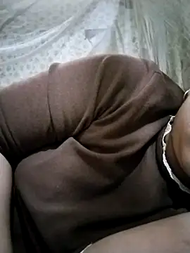 Snapshot of Erika--006 chatting on February 20, 2026, 3:58 am Erika--006 online show from February 20, 2026, 3:58 am