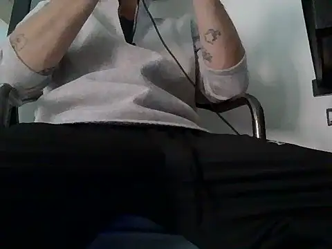 Dernachbar89 online show from June 16, 2026, 2:41 pm