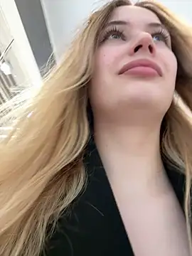 blonde exe online show from March 28, 2026, 1:33 pm