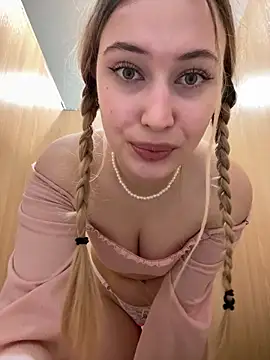 blonde exe online show from March 31, 2026, 2:28 pm