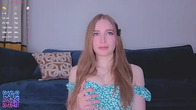 RowenaIanniello online show from April 11, 2026, 2:38 am