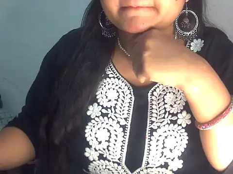 Saniya K2 online show from February 12, 2026, 3:51 pm