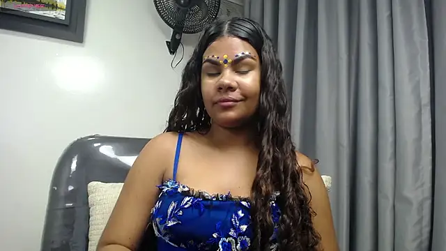 Snapshot of yaazhinii chatting on March 26, 2026, 12:11 pm yaazhinii online show from March 26, 2026, 12:11 pm