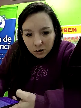 Snapshot of Beesametoda chatting on April 27, 2026, 12:58 pm Beesametoda online show from April 27, 2026, 12:58 pm