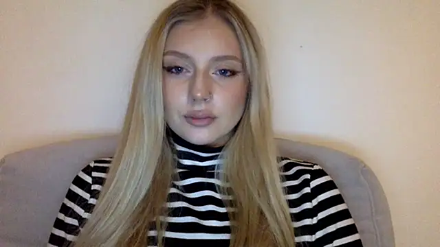 MayaWetDream online show from February 13, 2026, 2:35 pm