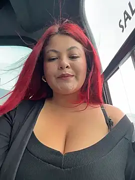 Lia-Moon77 online show from February 13, 2026, 6:26 pm