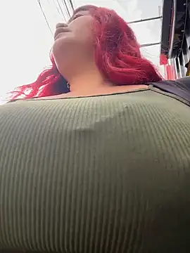 Lia-Moon77 online show from February 16, 2026, 7:43 pm