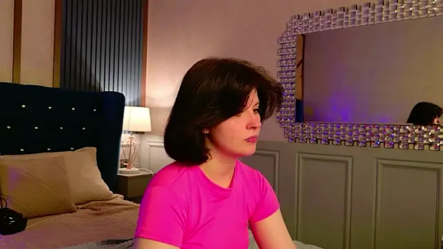 Snapshot of Milana_Bold chatting on April 21, 2026, 2:51 am Milana Bold online show from April 21, 2026, 2:51 am
