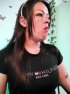 Ivanna Greey1 online show from February 27, 2026, 9:04 pm