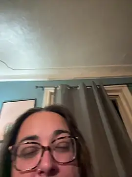 kayleighgirl online show from August 9, 2026, 8:52 am