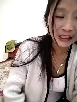 Snapshot of sen1199 chatting on February 7, 2026, 12:42 pm sen1199 online show from February 7, 2026, 12:42 pm