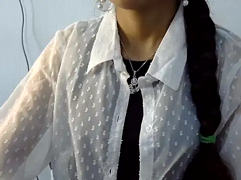 Mehaak  online show from March 26, 2026, 7:03 am