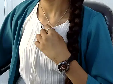 Mehaak  online show from March 28, 2026, 6:24 am