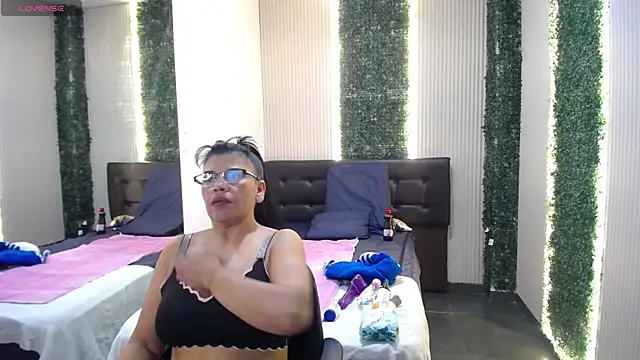 Snapshot of jennifer_0717 chatting on May 3, 2026, 8:48 pm jennifer 0717 online show from May 3, 2026, 8:48 pm