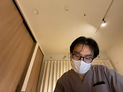 shizuku-kun211 online show from April 15, 2026, 1:51 pm