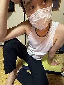 shizuku-kun211 online show from April 18, 2026, 12:42 pm