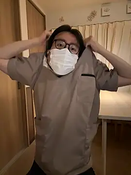 shizuku-kun211 online show from June 1, 2026, 5:14 pm