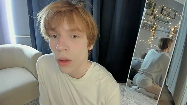 CalmFever online show from April 10, 2026, 8:57 pm