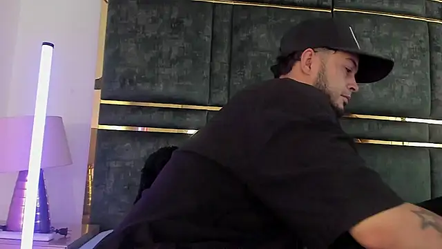 GaelyCoral online show from February 12, 2026, 11:27 am