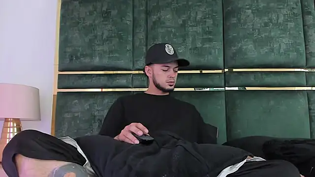 GaelyCoral online show from February 13, 2026, 11:28 am